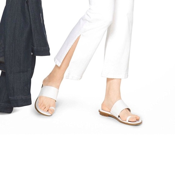 RARE VINTAGE! BRAND NEW/NIB Michael Kors Sonya Flat Toe Ring Sandal 8M/38 WHITE - Picture 2 of 7